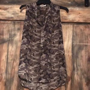 Peyton Jensen sleeveless camo blouse